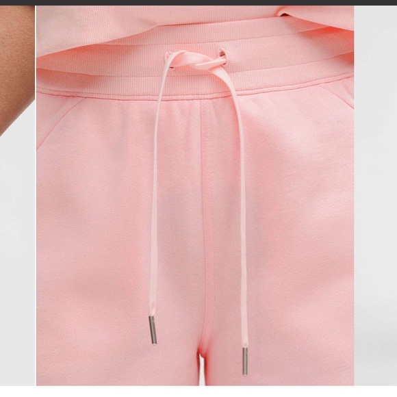 💗 Lululemon Athletica High Waist Pink Shorts - Picture 5 of 8